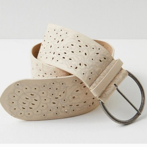 Free People Laurel Hip Belt in Sand Dune NWT S / M main image 7